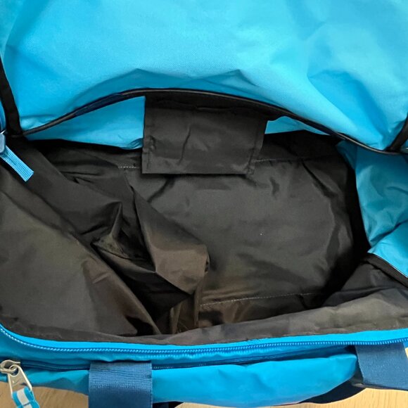 Nike Duffel Travel Bag - Picture 6 of 6